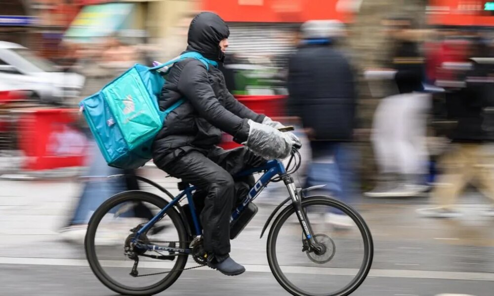 Home Office to deport 60 delivery drivers after mass immigration crackdown | News UK