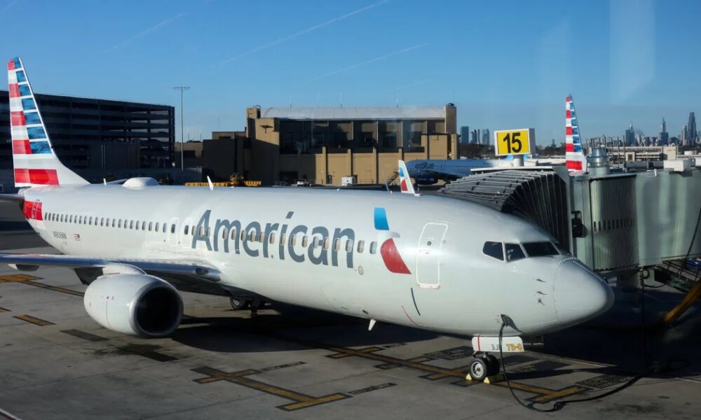 People defend American Airlines pilot's jaw-dropping salary after pay slip goes viral