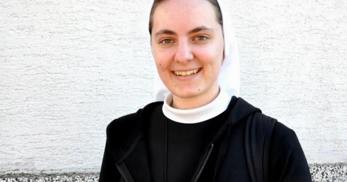 Catholic nun 'stabbed herself' in attack locals blamed on a migrant | News World