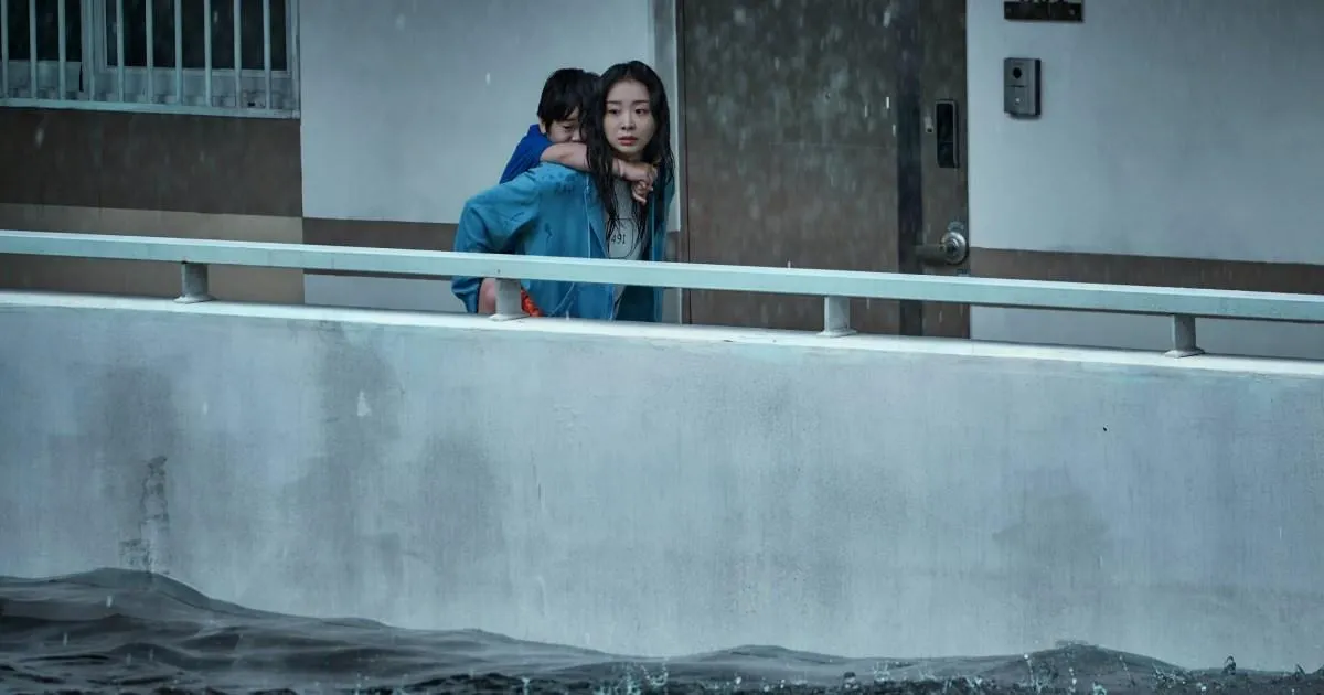 Netflix viewers race to watch 'maddening' dystopian movie despite shocking reviews