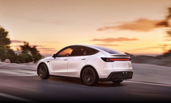 Tesla Stock In A Buy Zone Amid More Unsupervised Robotaxi Videos And Musk's Pay Deal Court Win