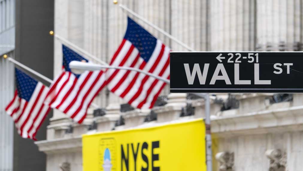 Stock Market Today: Dow Wavers Ahead Of Fed Minutes; Palantir, Tesla Pull Back As Ekso Soars (Live)