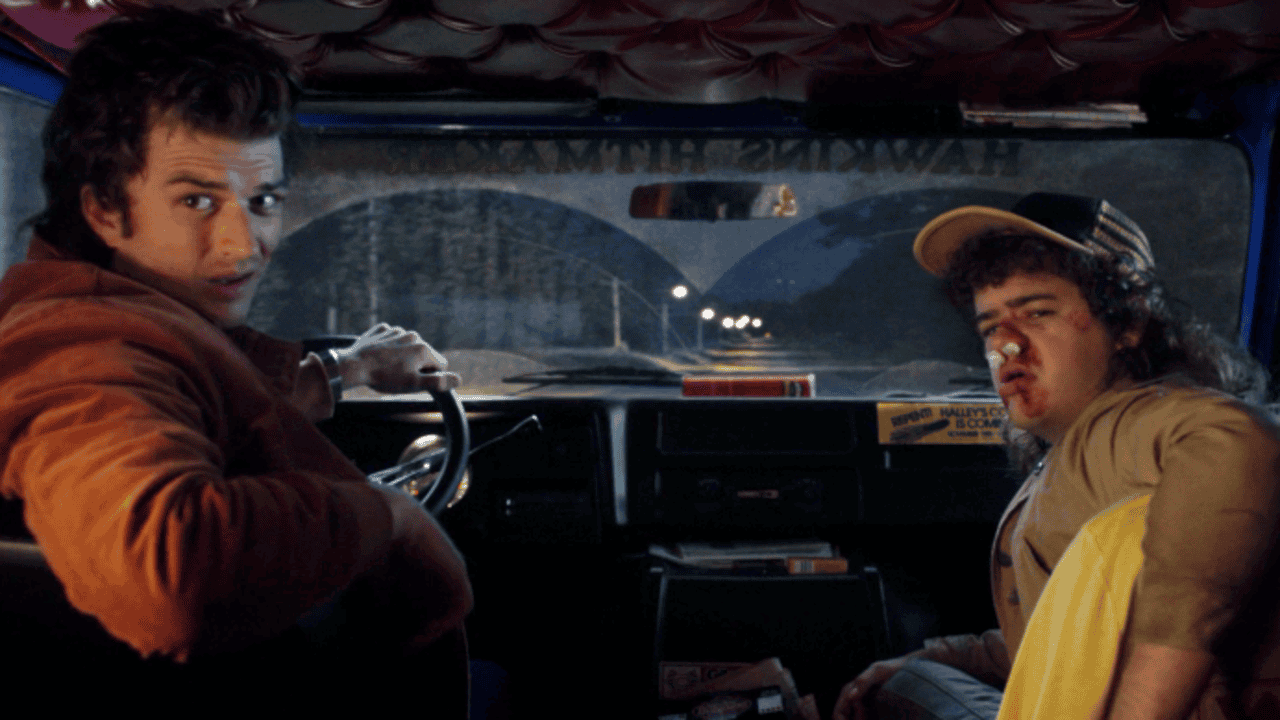 Stranger Things Joke Undermines Character's Intelligence In The Dumbest Way