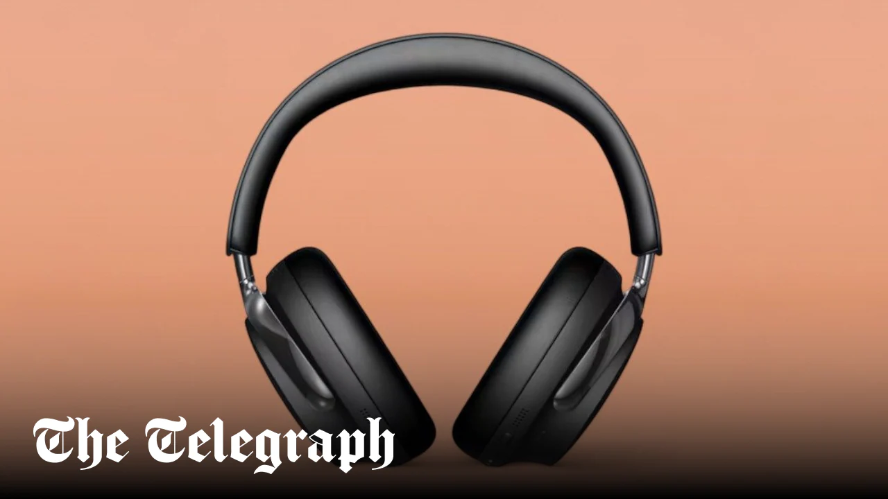 The noise cancelling headphones I'm going to take on holiday