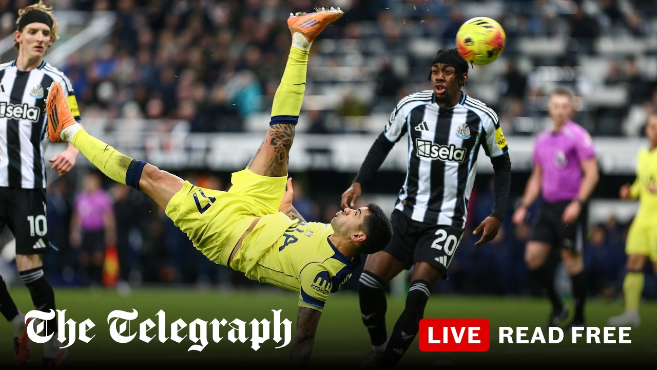 Romero earns Spurs draw at Newcastle with 95th-minute overhead kick