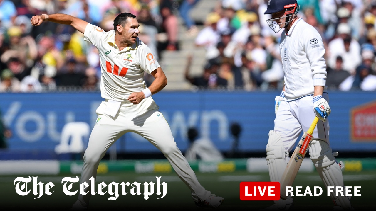 England reeling after 20 wickets fall on opening day of Melbourne Test