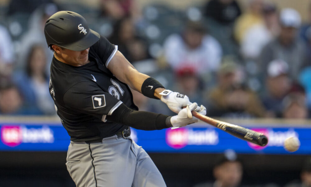 NPB's Yomiuri Giants Sign Bobby Dalbec