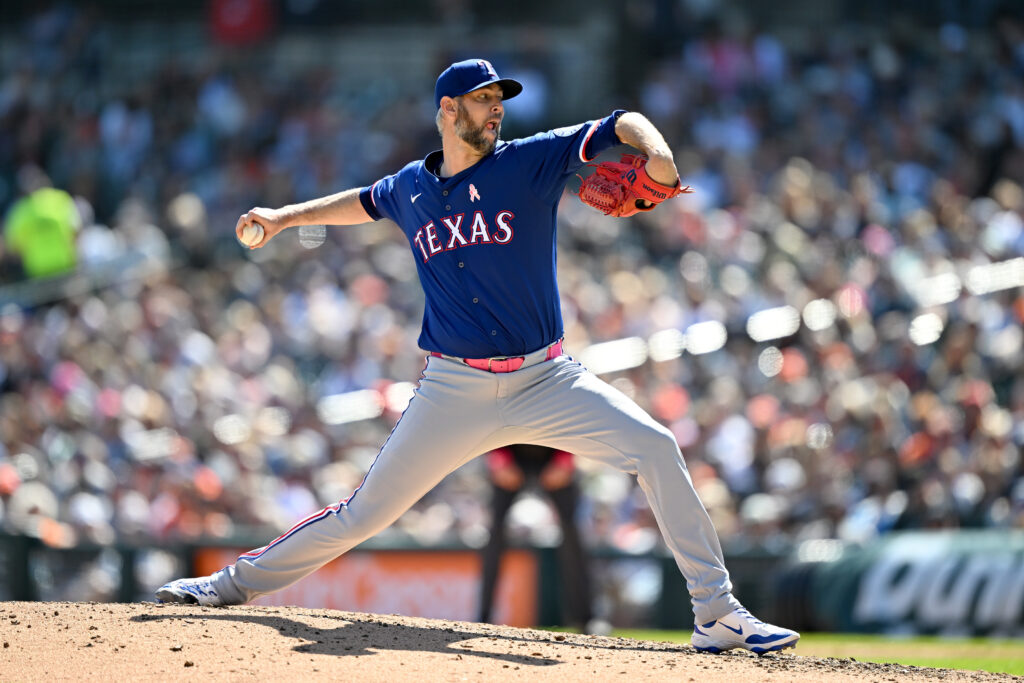 Rangers To Re-Sign Chris Martin