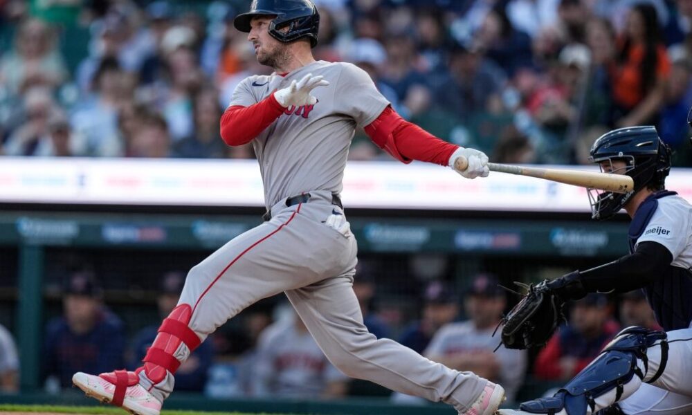 Diamondbacks Showing Interest In Alex Bregman