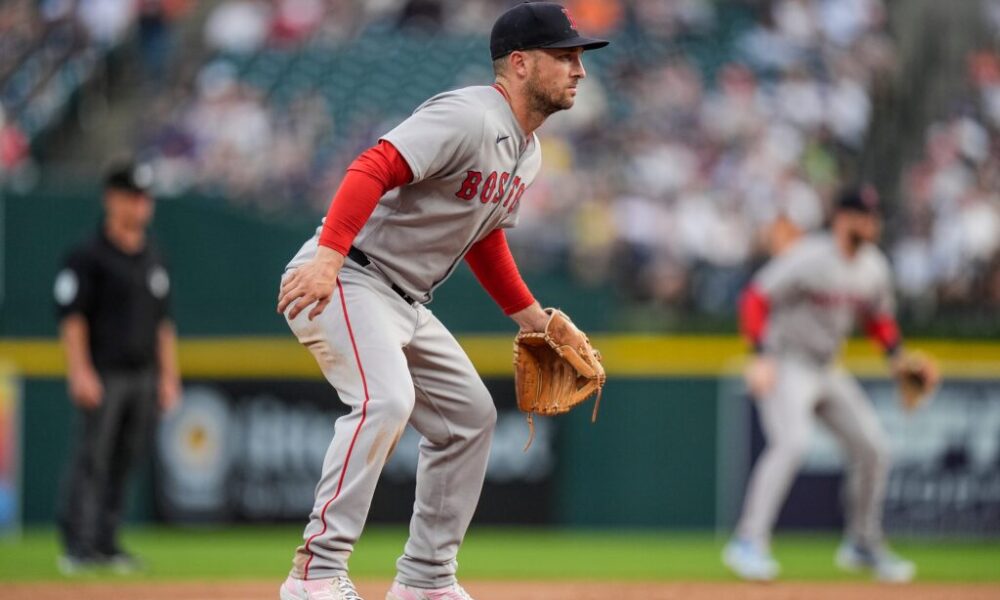 Cubs Again Pursuing Alex Bregman