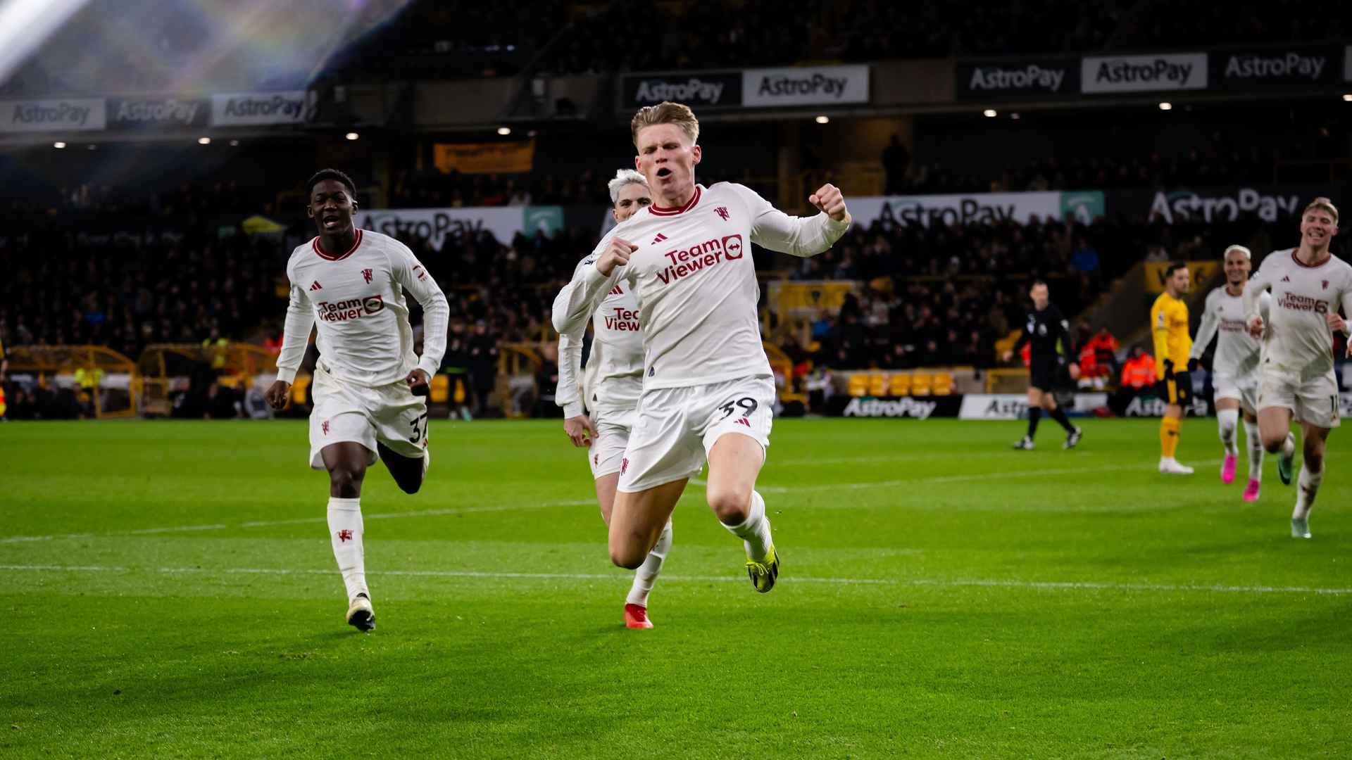 GOTD: McTominay v Wolves | Manchester United