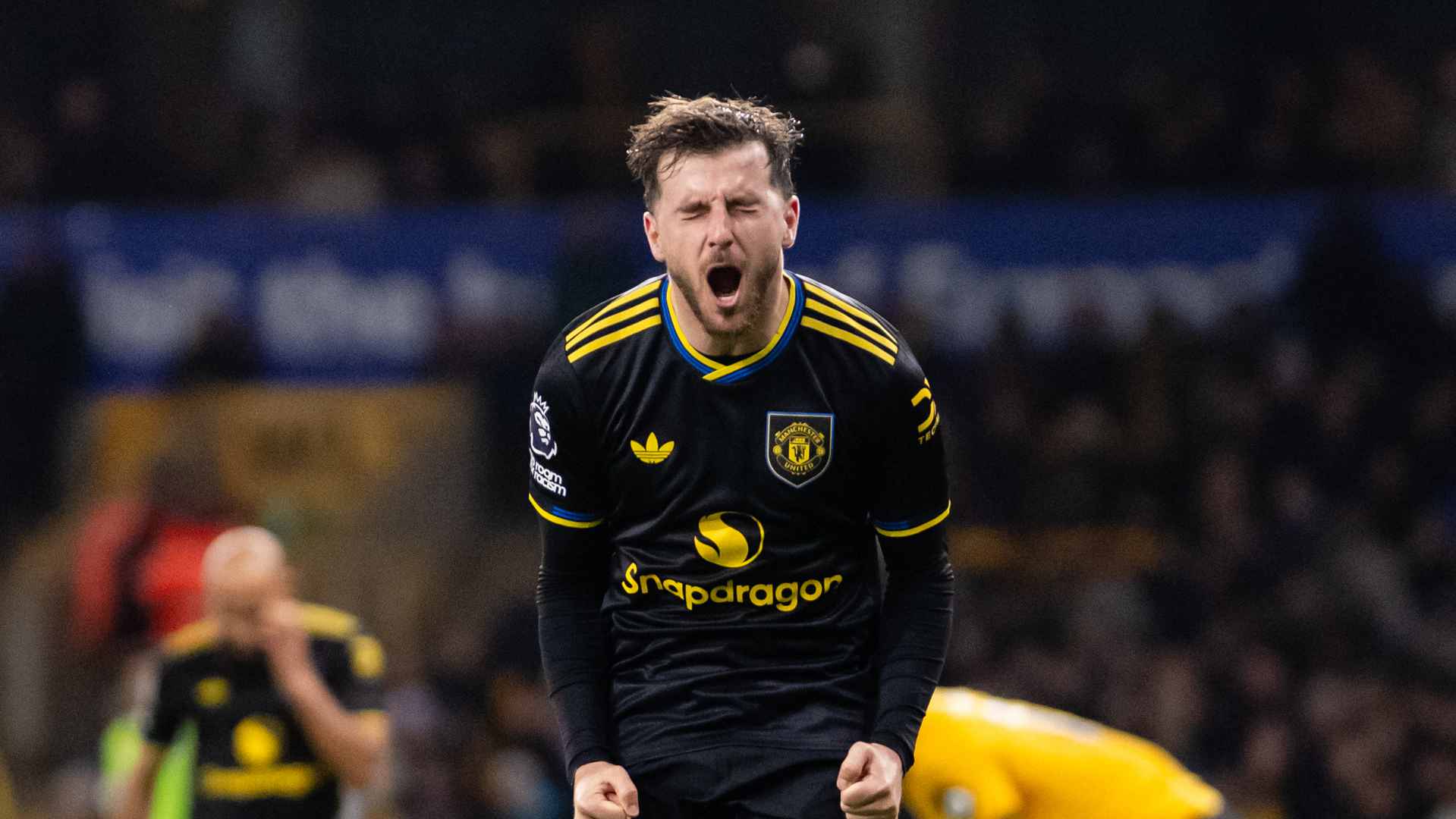 Mason Mount expresses his delight after Wolves 1 Man Utd 4 08 December 2025