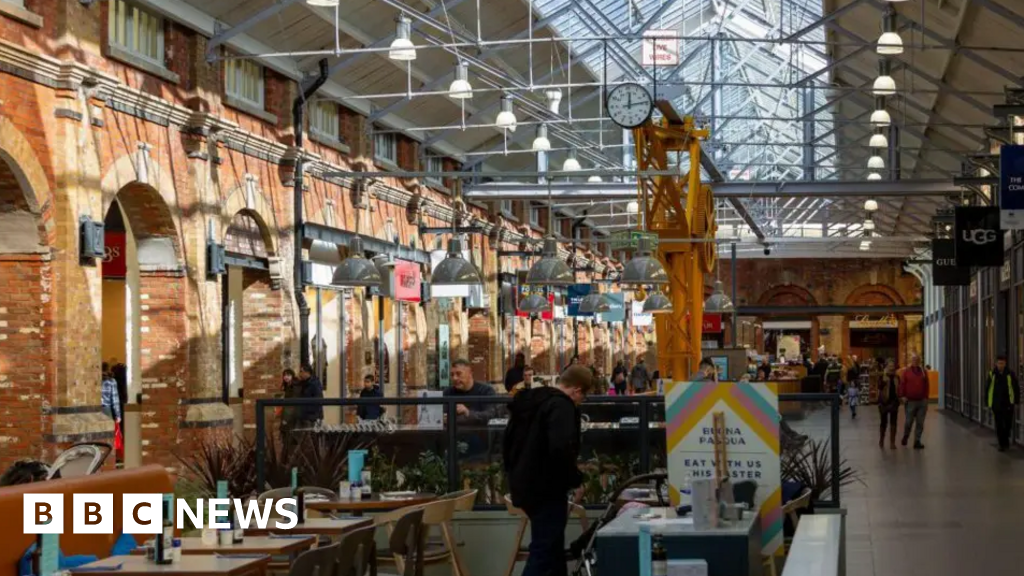 Frasers Group buys Swindon Designer Outlet shopping centre