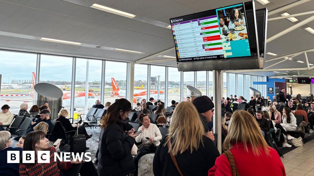 Flights resume at Edinburgh Airport after air traffic control outage