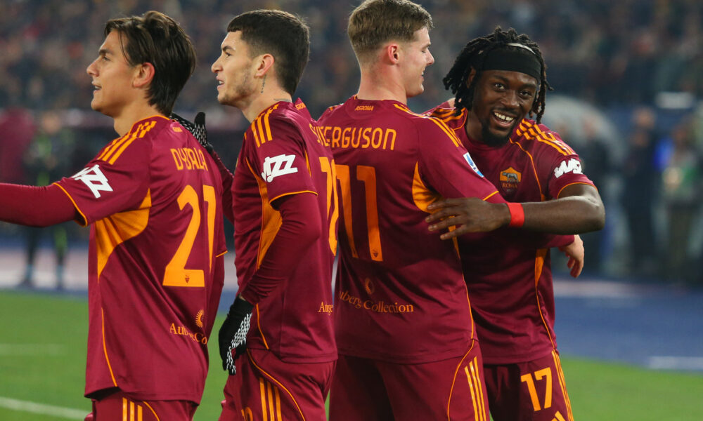 ROME, ITALY - DECEMBER 29: Manu Kone of AS Roma celebrates after scoring the team