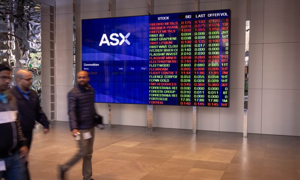 Shares edge upward as miners counter interest rate woes