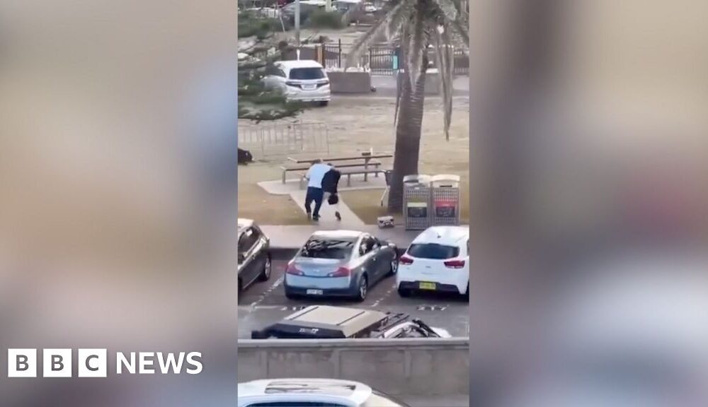 Eyewitness captures moment man tackles and disarms shooter