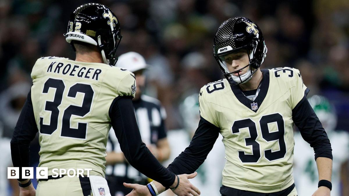 Charlie Smyth celebrates a successful kick