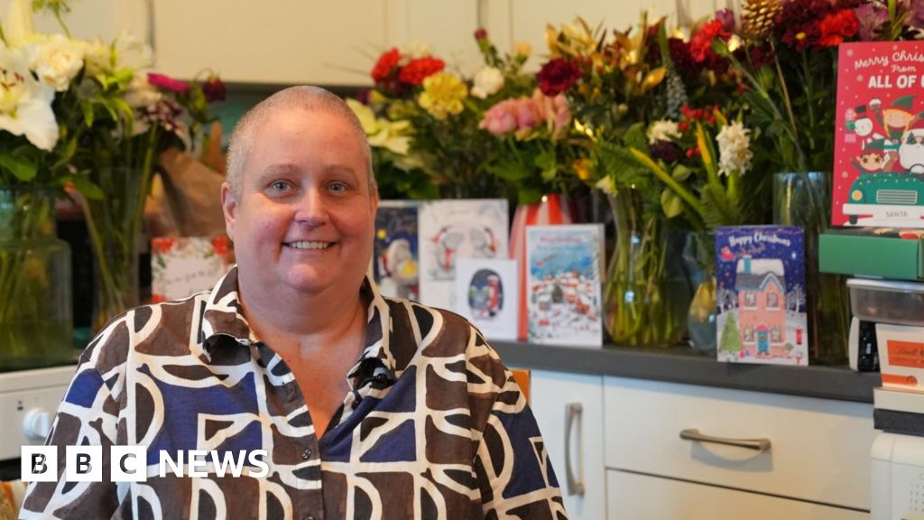 Terminally ill Swansea mum issues plea for Christmas cards