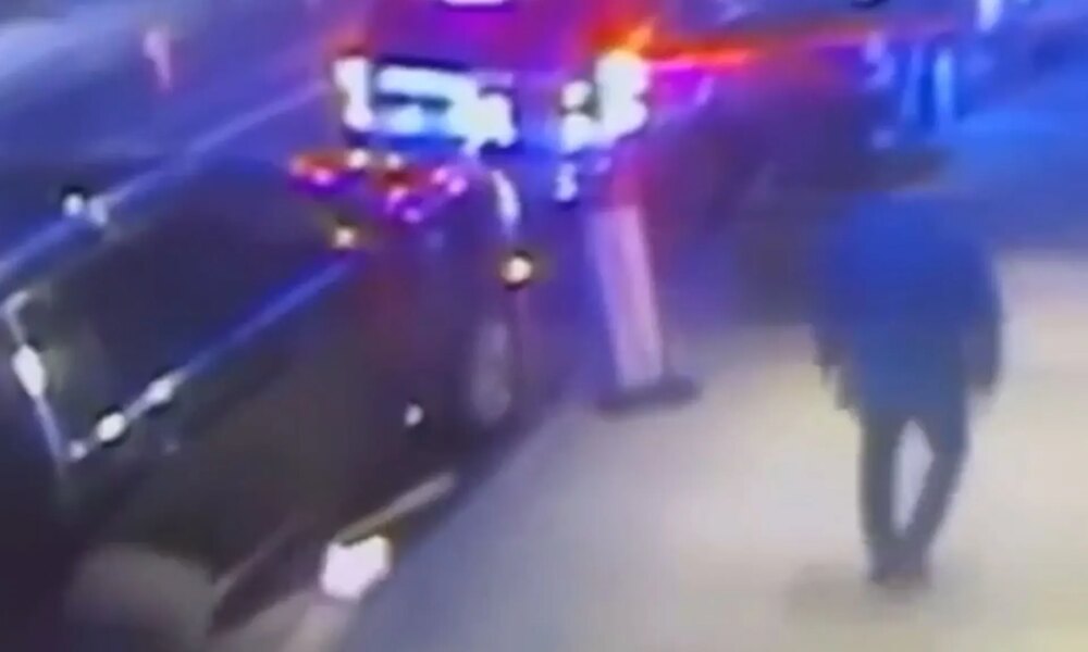 Luigi Mangione Prosecutors Show CEO Shooting Video in Court