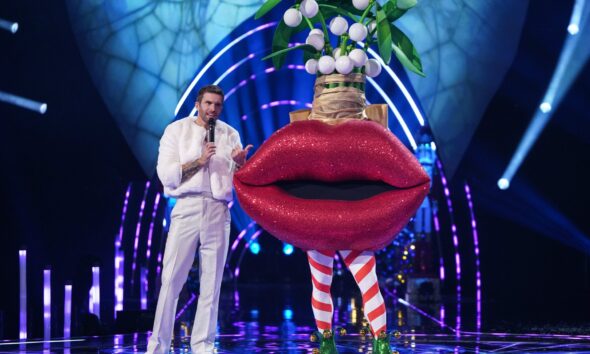 Masked Singer Christmas special winner revealed as TV legend unmasked in Boxing Day episode