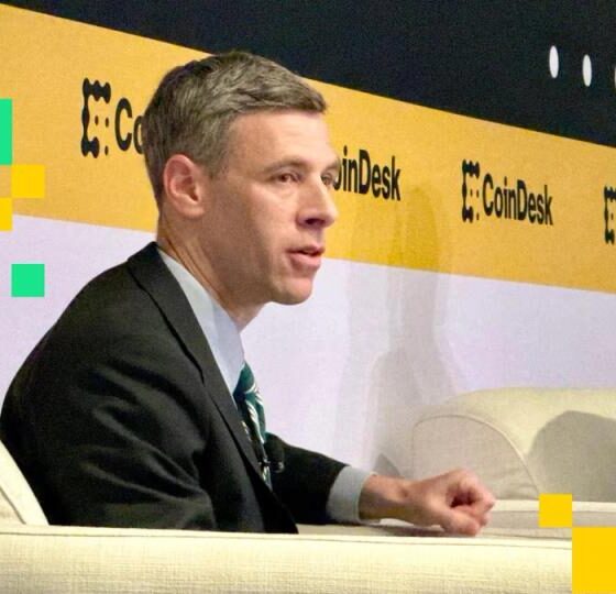 U.S. Banking Regulator Warns Wall Street on 'Debanking,' Claims Practices 'Unlawful'