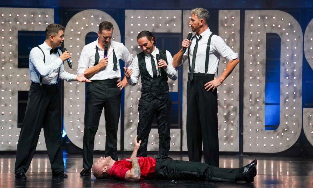 Former Strictly pro supports Amber Davies after online abuse