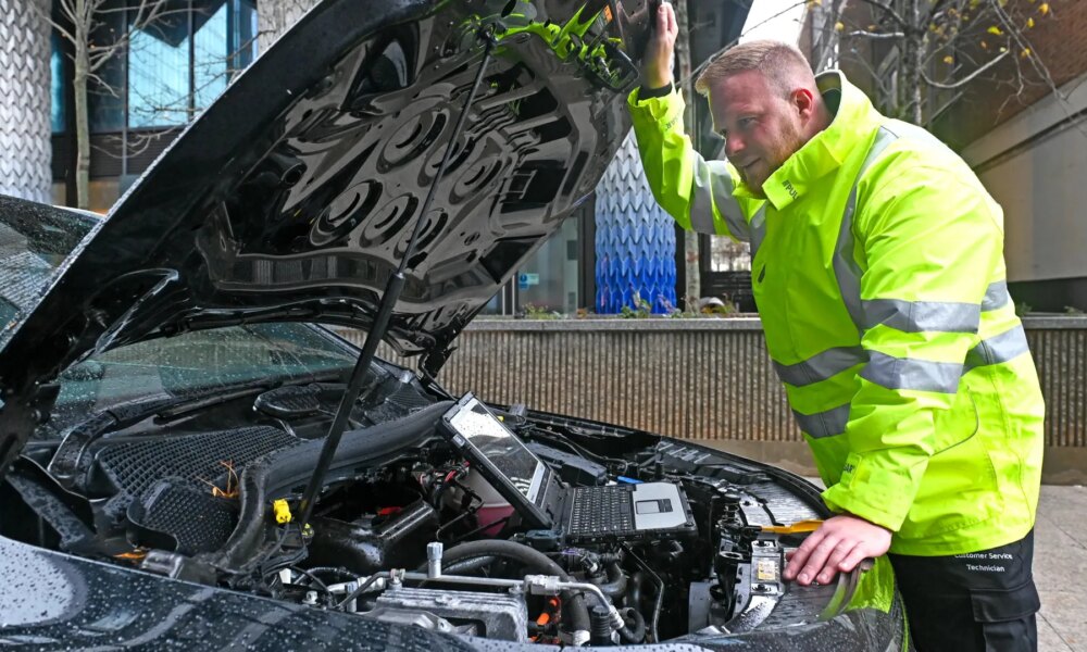 How to land a crucial role during festive break as a mobile expert technician to help keep Britain moving