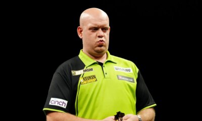 Michael van Gerwen bravely carrying on at World Darts Championship despite father's harrowing cancer battle