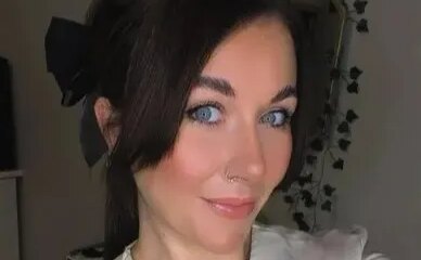 'Agonising' skin condition left mum-of-two looking like she had 'permanent sunburn' with bumps over her face