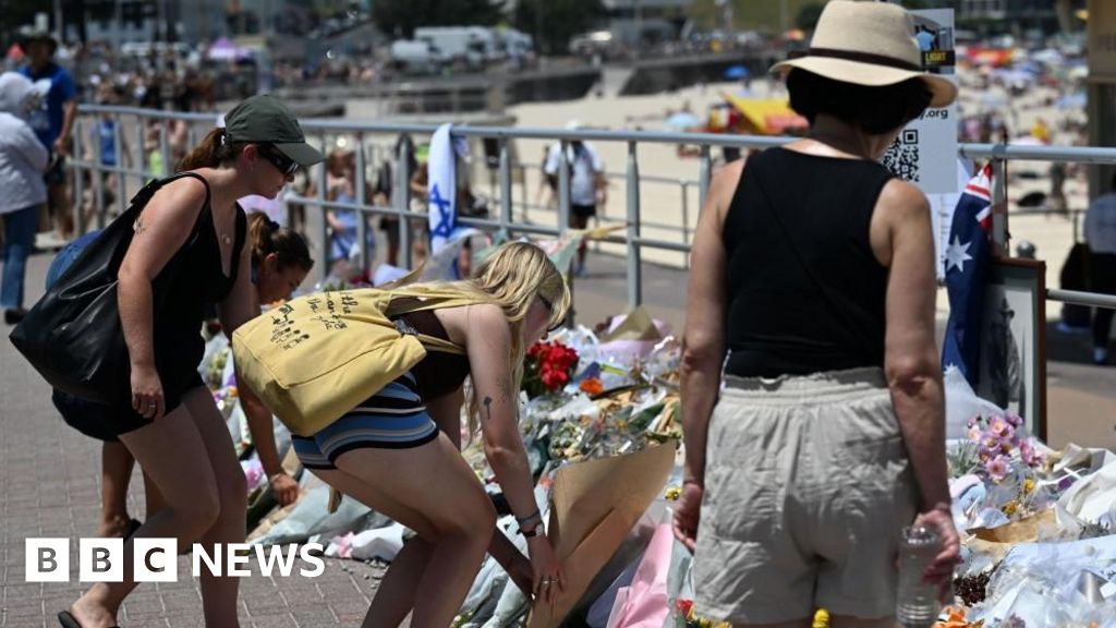 Australian PM announces intelligence review as country mourns Bondi attack