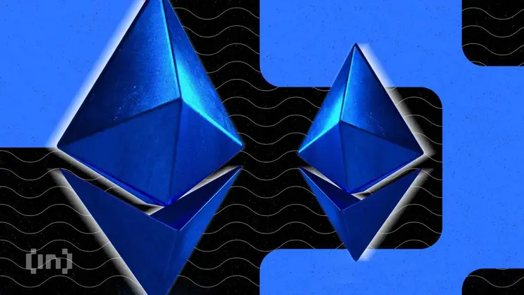 Ethereum Whales Add Over $350 Million While Retail Hesitates — What Are They Seeing?