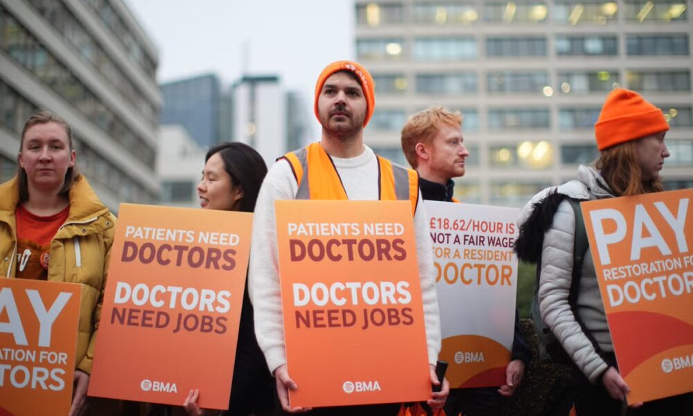Doctors’ strike could be called off as Streeting makes last-minute offer