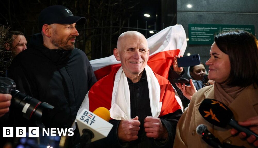 Belarus frees 123 prisoners as US lifts sanctions