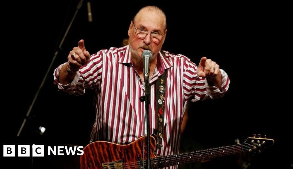 Steve Cropper, guitarist of Booker T and the MGs, dies aged 84