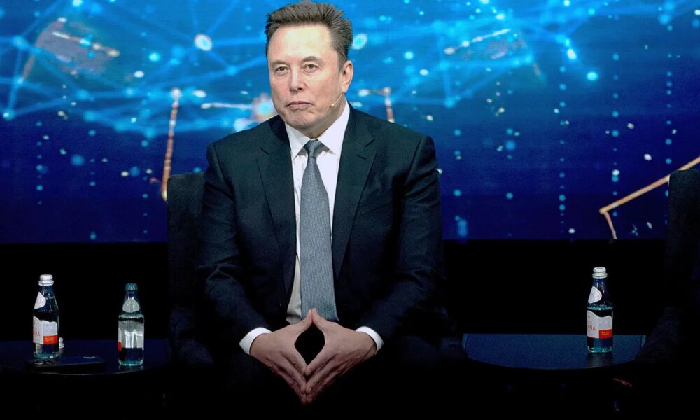 Elon Musk predicts AI will create universal high income