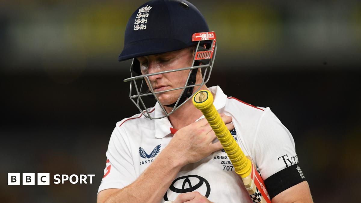 A split images of Mitchell Starc batting and Mitchell Johnson in the aftermath of bowling a delivery