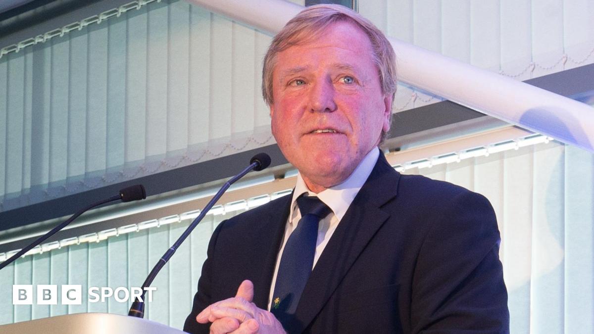 Hugh Morris gives a speech