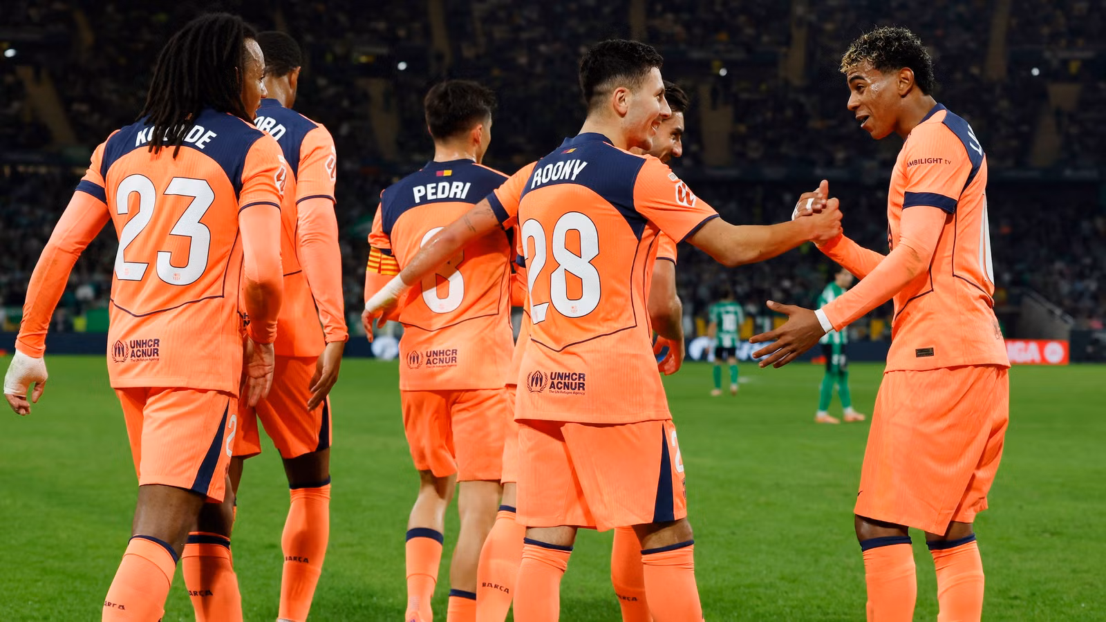 Leeds set to push to sign Champions League ace with "left foot made of gold"