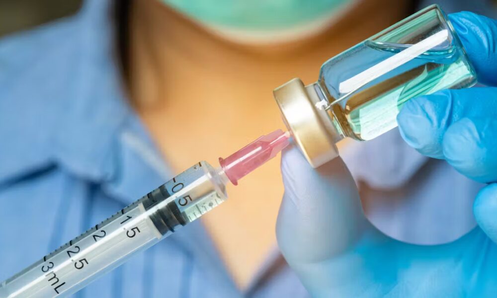 how scientists around the world cooperate to choose the strains to vaccinate against each year