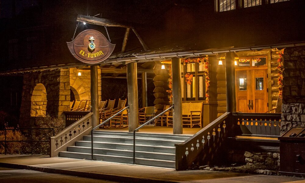 Grand Canyon South Rim hotels closing due to 'significant breaks' in water pipes