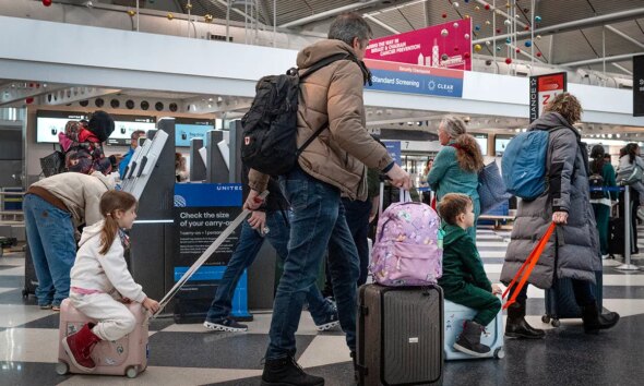 Holiday travel chaos looms as FAA warns of major airport delays nationwide