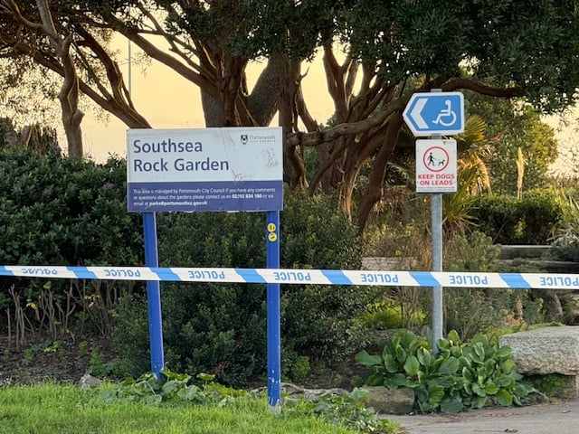Disposal team enroute to Southsea after suspected piece of unexploded ordnance found on beach near Southsea Rock Garden