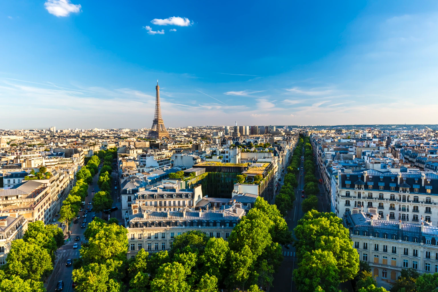 EWQ: French Stocks Remain Attractively Valued Heading Into 2026 (NYSEARCA:EWQ)