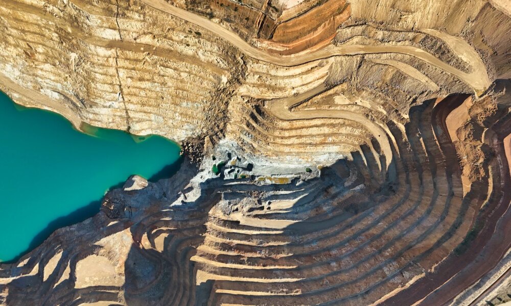 Newmont: Upside Intact, But Gold Whiplash Could Punish Buyers (NYSE:NEM)