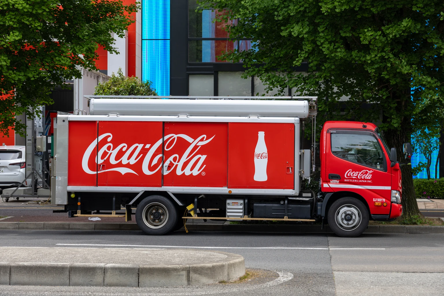 Coca-Cola: Before Investing, Set Expectations Straight