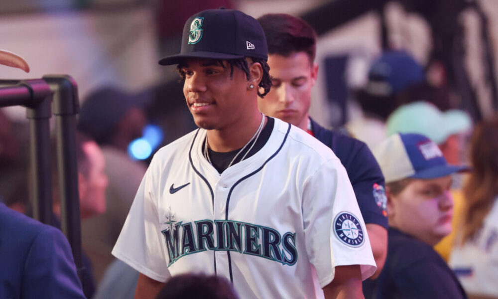 Mariners Reluctant To Deal From Major League Roster