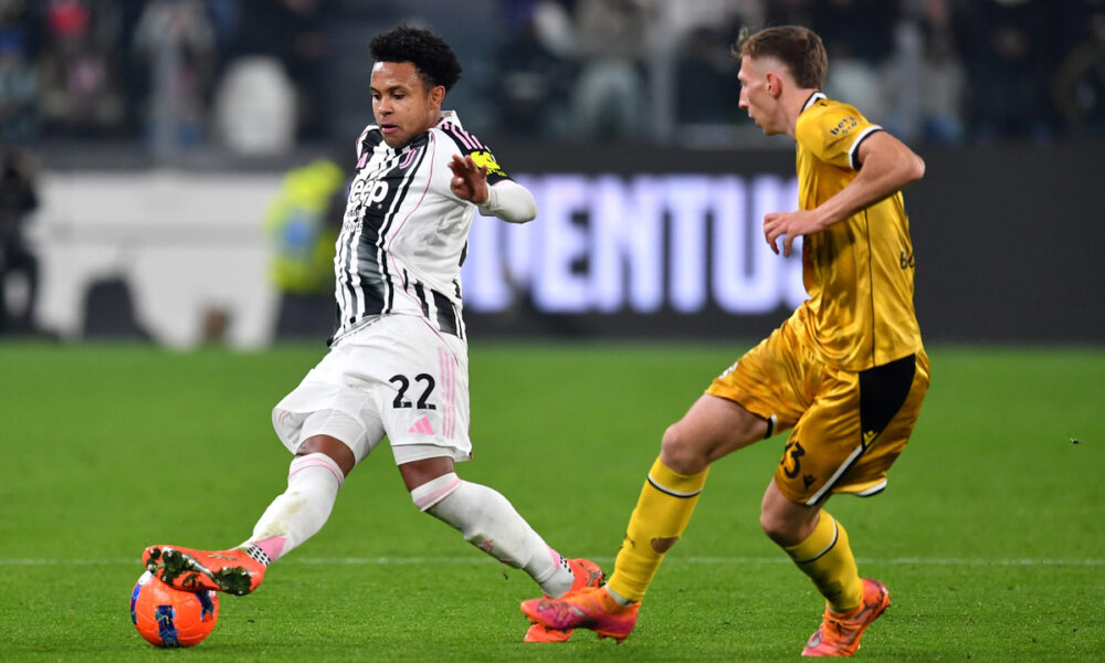 TURIN, ITALY - DECEMBER 02: Weston McKennie of Juventus is put under pressure by Nicolo Bertola of Udinese Calcio during the Coppa Italia match between Udinese Calcio and Juventus at Allianz Stadium on December 02, 2025 in Turin, Italy. (Photo by Valerio Pennicino/Getty Images)