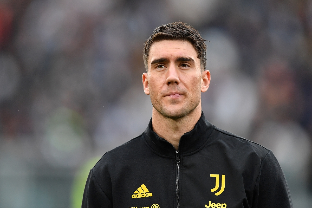 TURIN, ITALY - APRIL 27: Arsenal linked Dusan Vlahovic of Juventus looks on during the Serie A TIM match between Juventus and AC Milan at Allianz Stadium on April 27, 2024 in Turin, Italy. (Photo by Valerio Pennicino/Getty Images)