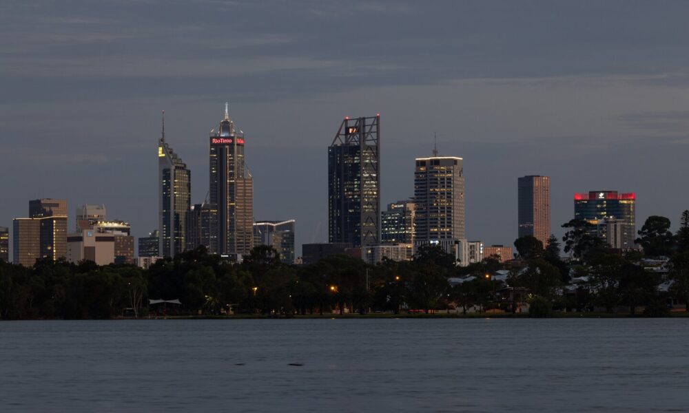 Major law firm KWM to split in two